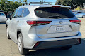 2022 Toyota Highlander Hybrid LE