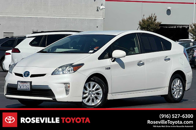 2015 Toyota Prius Plug-In 