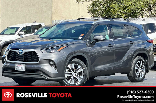 2022 Toyota Highlander Hybrid XLE