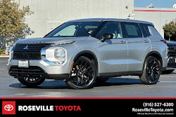 2022 Mitsubishi Outlander Black Edition