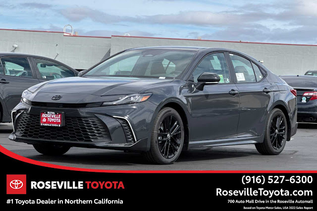 2025 Toyota Camry SE