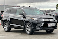 2019 Toyota Highlander Hybrid Limited Platinum