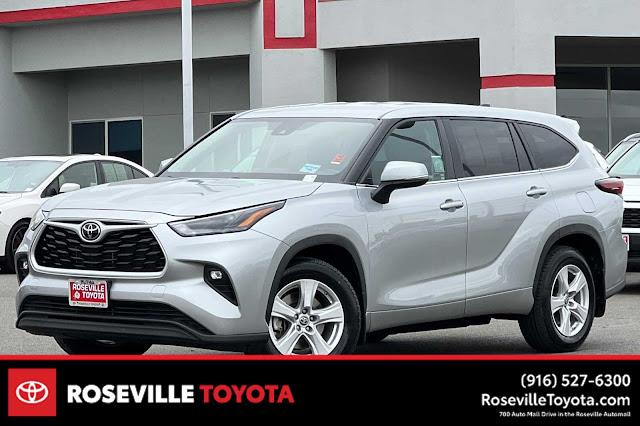 2024 Toyota Highlander LE