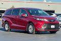 2025 Toyota Sienna LE