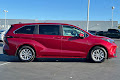 2025 Toyota Sienna LE