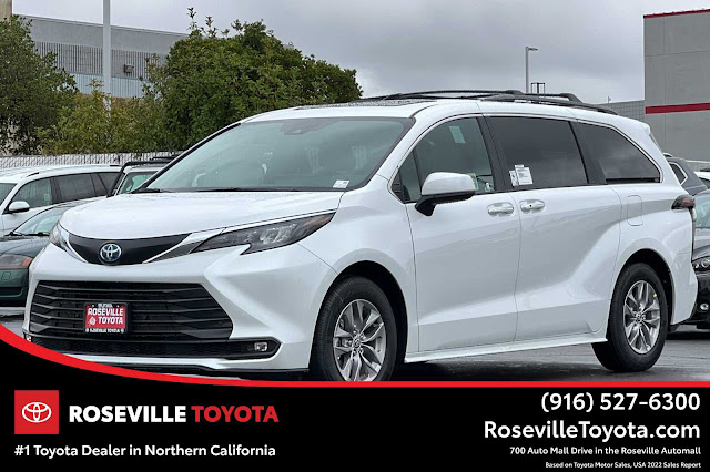 2025 Toyota Sienna XLE