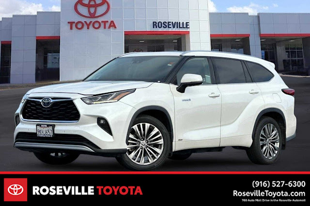 2021 Toyota Highlander Hybrid Platinum