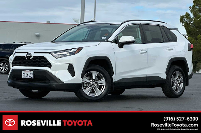 2022 Toyota RAV4 XLE