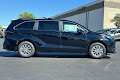 2025 Toyota Sienna LE