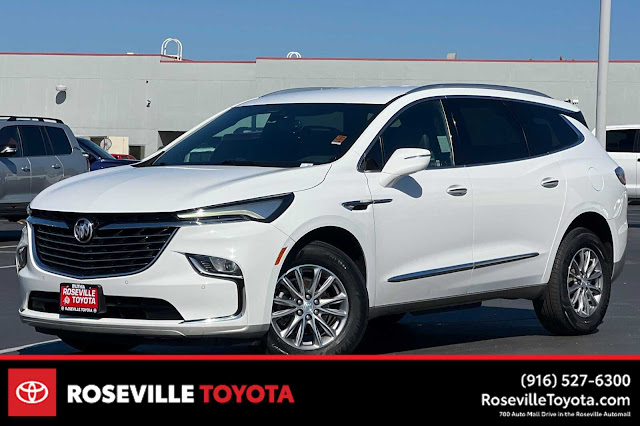 2022 Buick Enclave Essence
