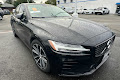 2022 Volvo S60 Momentum