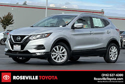 2022 Nissan Rogue Sport SV