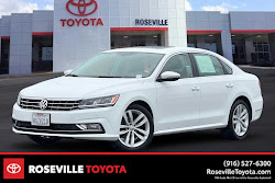 2018 Volkswagen Passat 2.0T SE w/Technology