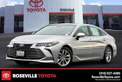 2022 Toyota Avalon Hybrid XLE