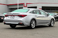 2022 Toyota Avalon Hybrid XLE