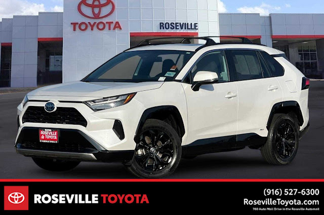 2024 Toyota RAV4 Hybrid SE