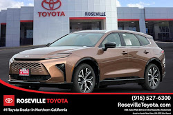 2025 Toyota Crown Signia XLE