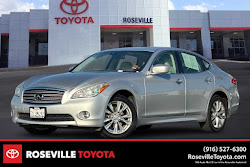 2012 INFINITI M37 