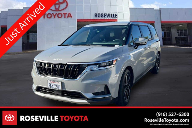 2024 Kia Carnival EX