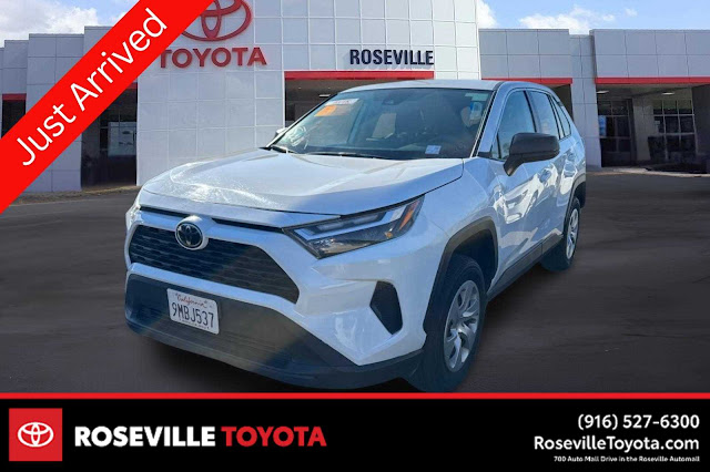 2024 Toyota RAV4 LE