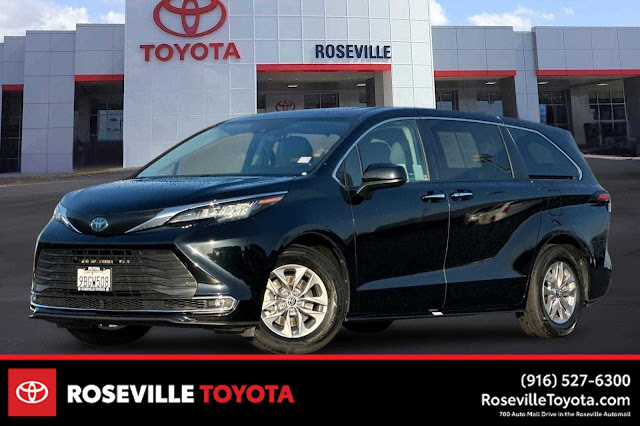 2022 Toyota Sienna XLE