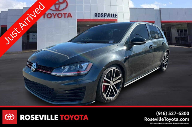 2017 Volkswagen Golf GTI Sport