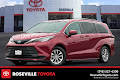 2022 Toyota Sienna LE