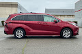 2022 Toyota Sienna LE