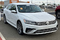 2017 Volkswagen Passat R-Line w/Comfort Pkg