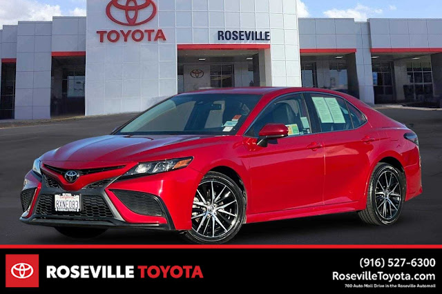 2022 Toyota Camry SE