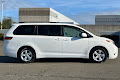 2016 Toyota Sienna LE