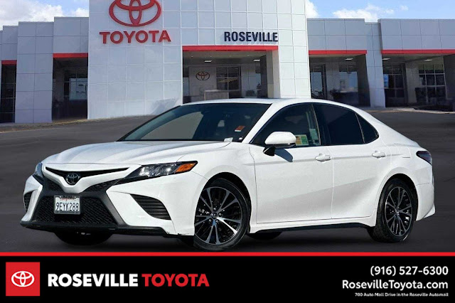 2018 Toyota Camry SE