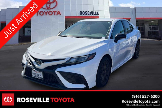2024 Toyota Camry SE Nightshade
