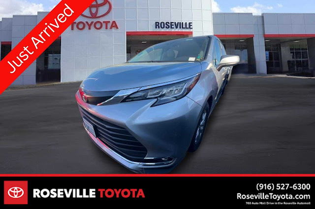 2022 Toyota Sienna XLE