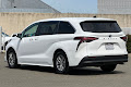 2022 Toyota Sienna LE