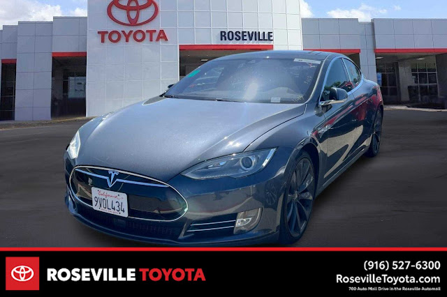 2015 Tesla Model S 85D
