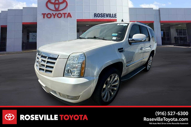 2011 Cadillac Escalade Base