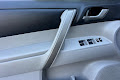 2013 Toyota Highlander SE