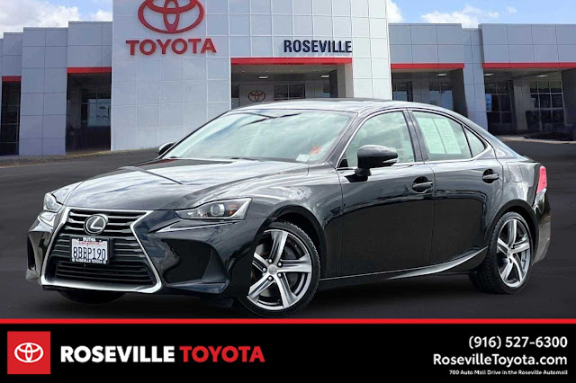 2017 Lexus IS 