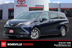 2023 Toyota Sienna LE