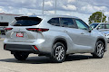 2024 Toyota Highlander Hybrid XLE