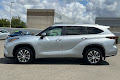 2024 Toyota Highlander Hybrid XLE