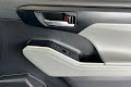 2024 Toyota Highlander Hybrid XLE