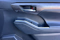 2022 Toyota Highlander Hybrid Platinum