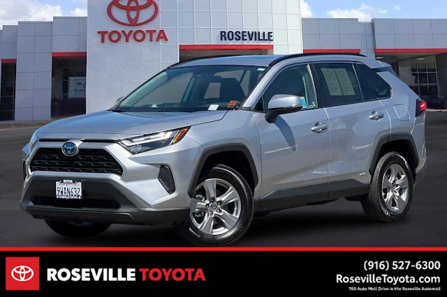 2024 Toyota RAV4 Hybrid XLE