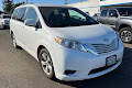 2016 Toyota Sienna LE
