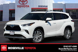 2021 Toyota Highlander Hybrid Platinum