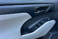 2022 Toyota Highlander Hybrid LE