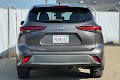 2022 Toyota Highlander Hybrid LE