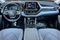 2022 Toyota Highlander Hybrid LE
